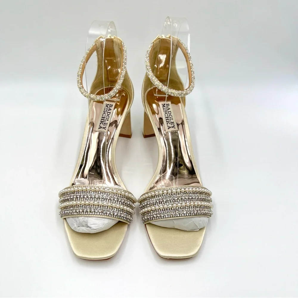 Badgley Mischka Size 6.5 Kameryn‎ Ivory Satin Jeweled Dress Sandals Heels Shoes